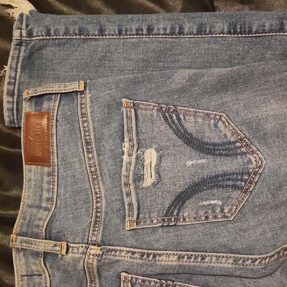 Hollister Jeans - Picture 5 of 15